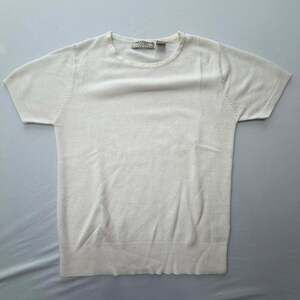 Carolyn Taylor Essentials White Short Sleeve Crew Neck Acrylic Knit Sweater